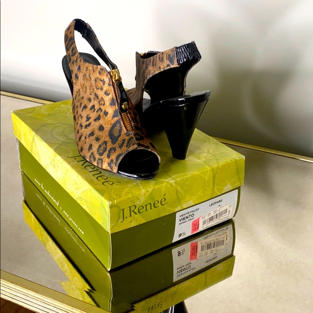 J.Renee NWT SIZE 9.5